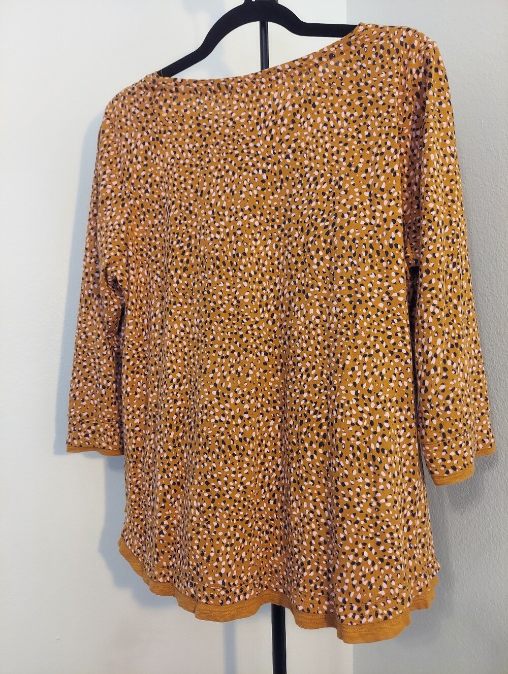 J. Jill Women's Scoop Neck 3/4 Sleeve Top Size M - Picture 2 of 8